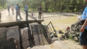 समयमा नै ग्रावल उत्खनन् नहुँदा पूर्व-पशिम राजमार्गको बेलागाछी पुल क्षतिग्रस्त