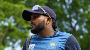 हसरंगाले छोडे श्रीलंका क्रिकेट टिमको कप्तानी