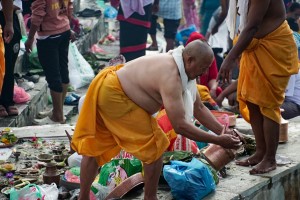 आज कुशे औँशी अर्थात बुवाको मुख हेर्ने दिन मनाइँदै