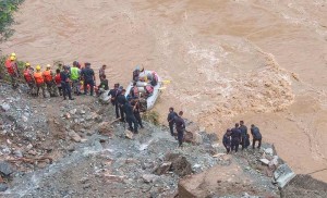 पहिरोमा बेपता गणपती डिलक्स बसको टिकट काटेका १४ यात्रुको नाम सार्वजनिक