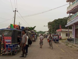 गौर भन्सार कर्मचारीको बदमासी, समयमा बेरिएर नखोल्दा समस्या