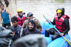 काठमाडौंका बाढी पीडितको साथमा वडाध्यक्ष, एक हजार १६० को उद्धार