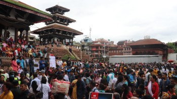 दिवंगत आफन्तको सम्झनामा गाईजात्रा